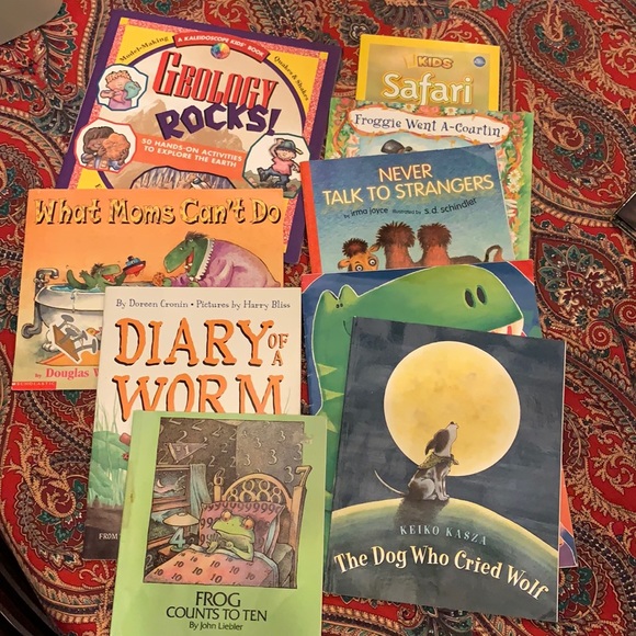 Bundle of 9 paper back scholastic books. - Picture 2 of 12